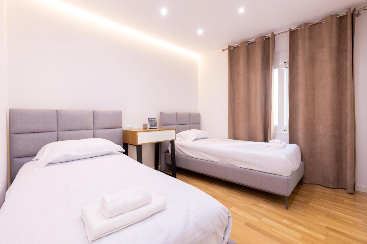 Exclusive 2 Bedrooms Apartment تيرانا المظهر الخارجي الصورة