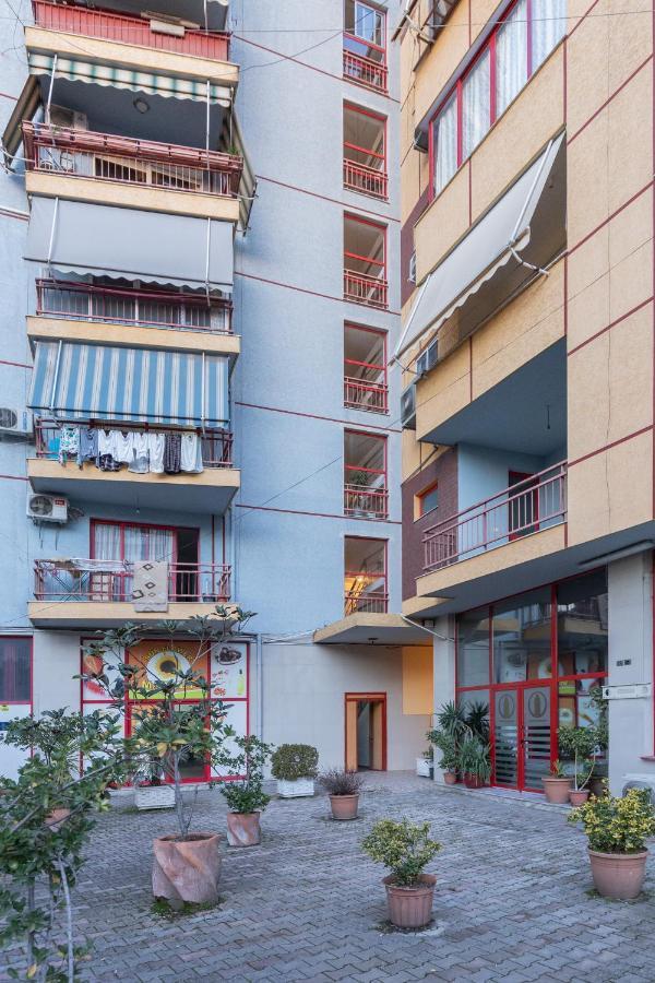 Exclusive 2 Bedrooms Apartment تيرانا المظهر الخارجي الصورة