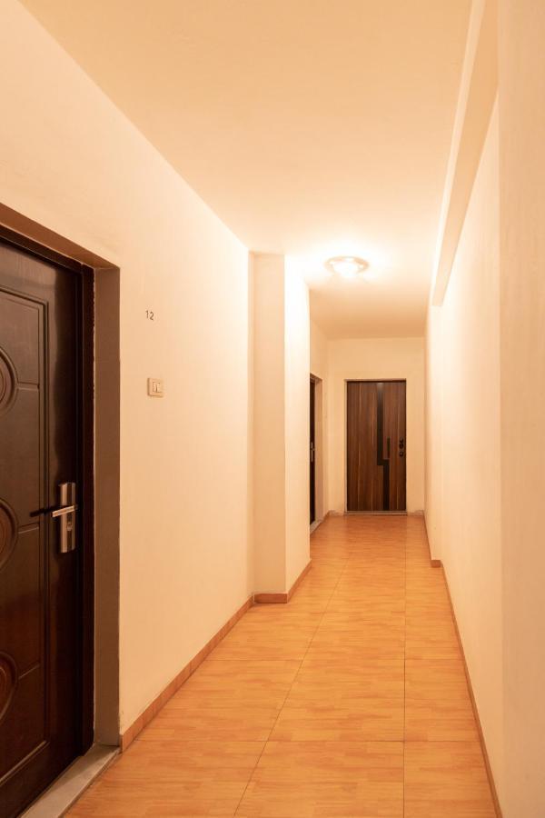 Exclusive 2 Bedrooms Apartment تيرانا المظهر الخارجي الصورة